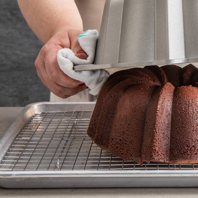 Keep Cakes from Sticking with Homemade Baking Spray Cook s Illustrated